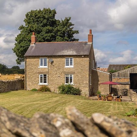 Luxury Farmhouse With Stunning Views And Hot Tub Ebberston Eksteriør billede