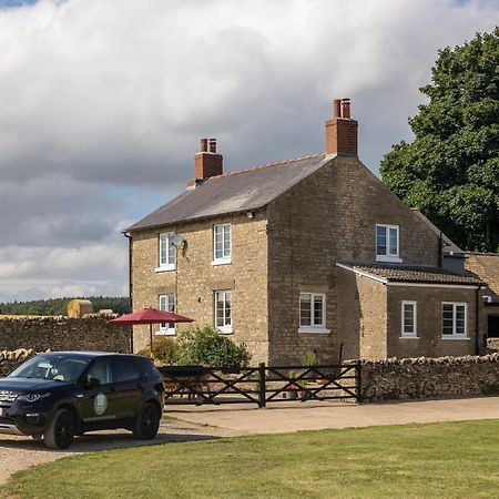 Luxury Farmhouse With Stunning Views And Hot Tub Ebberston Eksteriør billede