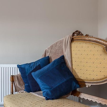 Luxury Farmhouse With Stunning Views And Hot Tub Ebberston Eksteriør billede