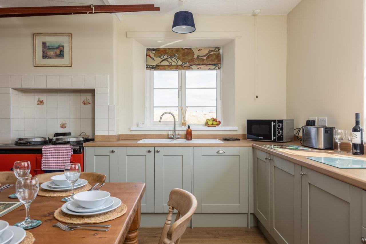 Luxury Farmhouse With Stunning Views And Hot Tub Ebberston Eksteriør billede